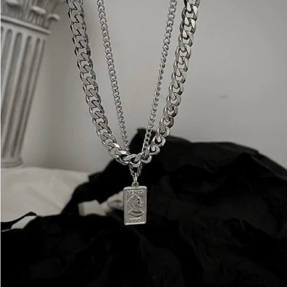 DOUBLE LAYER CUBAN CHAIN NECKLACE